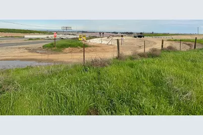 1 Billy Wright Road, Los Banos, CA 93635 - Photo 8