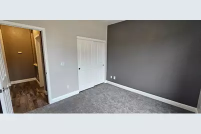 11724 Brook Valley Way, Rancho Cordova, CA 95742 - Photo 14