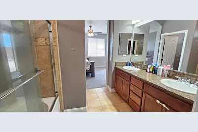 11724 Brook Valley Way, Rancho Cordova, CA 95742 - Photo 28