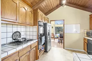 115 McCary Dr, Hollister, CA 95023 - Photo 18