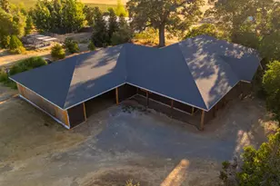 5786 E Collier Rd, Acampo, CA 95220 - Photo 1