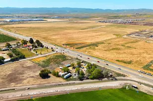 22718 Mountain House Pkwy, Tracy, CA 95391 - Photo 4