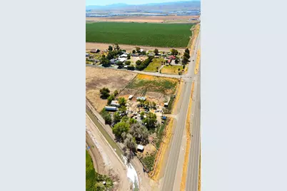 22718 Mountain House Parkway, Tracy, CA 95391 - Photo 8