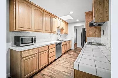 5718 Southgrove Drive, Citrus Heights, CA 95610 - Photo 6