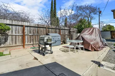 3061 Kroy Way, Sacramento, CA 95820 - Photo 26