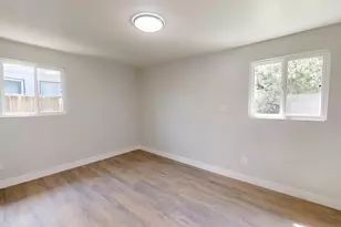 2433 Gwen Dr, Sacramento, CA 95825 - Photo 14