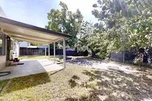 2433 Gwen Dr, Sacramento, CA 95825 - Photo 24