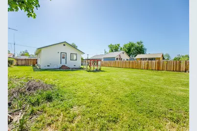 9530 Oak Grove Avenue, Knights Landing, CA 95645 - Photo 28