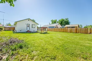 9530 Oak Grove Ave, Knights Landing, CA 95645 - Photo 28