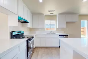 5555 Landon Ln, Riverbank, CA 95367 - Photo 10