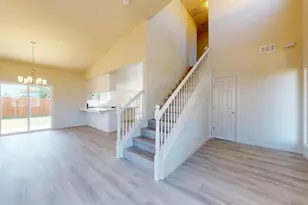 5636 Landon Ln, Riverbank, CA 95367 - Photo 4