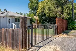 899 Bromley Ave, Yuba City, CA 95993 - Photo 1