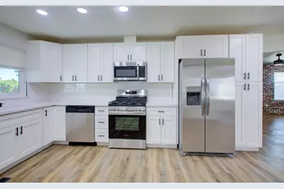 2540 E Childs Avenue, Merced, CA 95341 - Photo 20