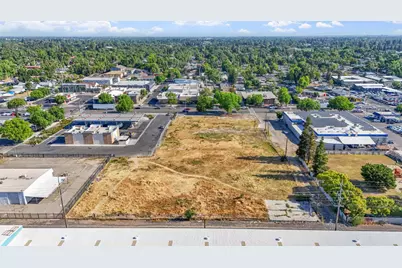 1332 Yosemite Boulevard, Modesto, CA 95354 - Photo 2