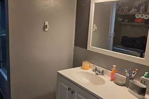 8572 German Dr, Sacramento, CA 95828 - Photo 10