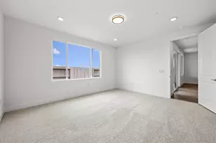 7000 Carbone Dr, Roseville, CA 95747 - Photo 24