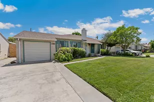 5532 Fruitridge Rd, Sacramento, CA 95820 - Photo 2