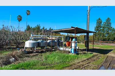 11850 E Live Oak Road, Lodi, CA 95240 - Photo 14