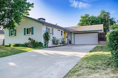 2041 Berg Avenue, Sacramento, CA 95822 - Photo 1