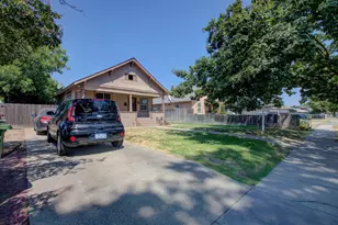 431 S Laurel St, Turlock, CA 95380 - Photo 2