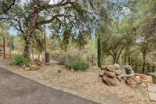 18368 Harmony Pl, Grass Valley, CA 95949 - Photo 2