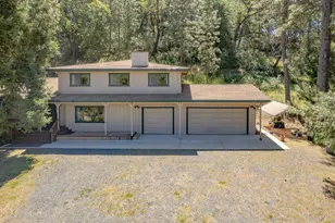 11107 Pekolee Dr, Grass Valley, CA 95949 - Photo 12