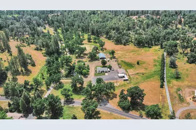 22025 Ferretti Road, Groveland, CA 95321 - Photo 2