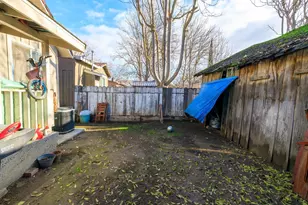1122 Fresno St, Newman, CA 95360 - Photo 12