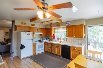 1070 E 23rd Street, Merced, CA 95340 - Photo 8