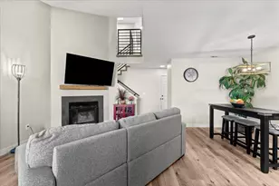 6342 Slippery Creek Ln, Citrus Heights, CA 95621 - Photo 2