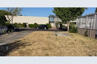 3037 Holiday Lane, Modesto, CA 95350 - Photo 14