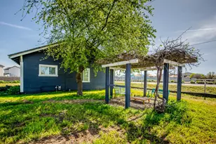 19435 East St, Woodland, CA 95776 - Photo 8