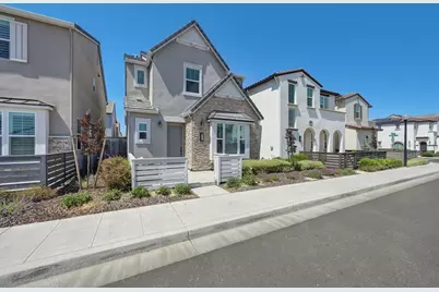 2355 Veterans First Avenue, Sacramento, CA 95818 - Photo 1