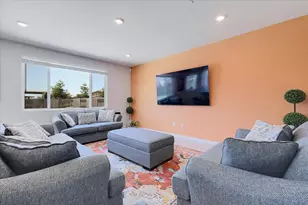 794 Berryessa Way, Olivehurst, CA 95961 - Photo 8