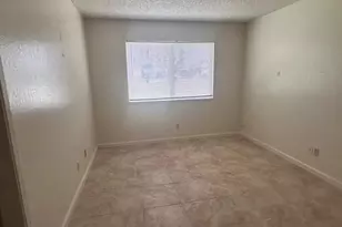 2532 W Chestnut Ct, Visalia, CA 93277 - Photo 4