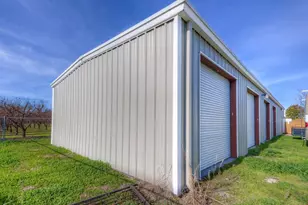 2399 Holcomb Ave, Yuba City, CA 95993 - Photo 4