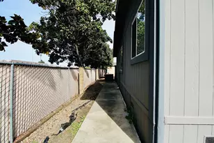 Tam O Shanter Dr, Stockton, CA 95210 - Photo 34