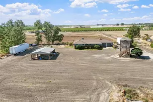 18365 E Clausen Rd, Turlock, CA 95380 - Photo 1