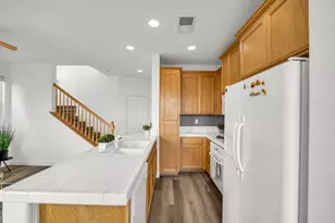 5912 Caddington Way, Sacramento, CA 95835 - Photo 4