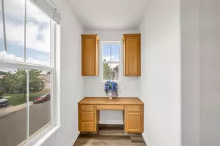 5912 Caddington Way, Sacramento, CA 95835 - Photo 18