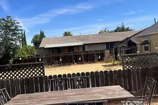 1439 Melrose Ave, Modesto, CA 95350 - Photo 6