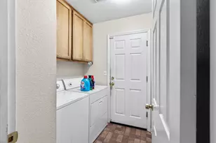 1409 Laguna Cir, Stockton, CA 95206 - Photo 16