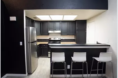 8013 Skywoods Way, Sacramento, CA 95828 - Photo 6