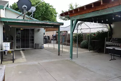216 Barros Street, Patterson, CA 95363 - Photo 16