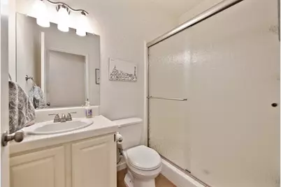 136 River Chase Circle, Sacramento, CA 95864 - Photo 20