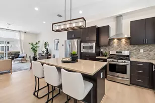 424 Midstream Ln, West Sacramento, CA 95605 - Photo 1