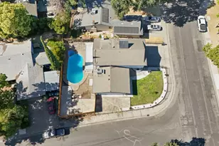 8463 Yarmouth Dr, Stockton, CA 95209 - Photo 52