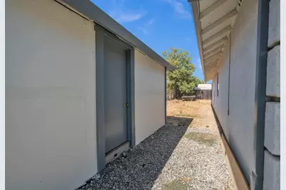 4688 Pacific Avenue, Olivehurst, CA 95961 - Photo 26