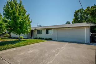 204 Emery St, Winters, CA 95694 - Photo 2
