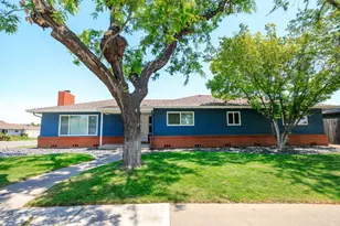 700 Camellia St, Turlock, CA 95380 - Photo 1